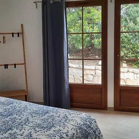 Πανσιόν Giulia 3*